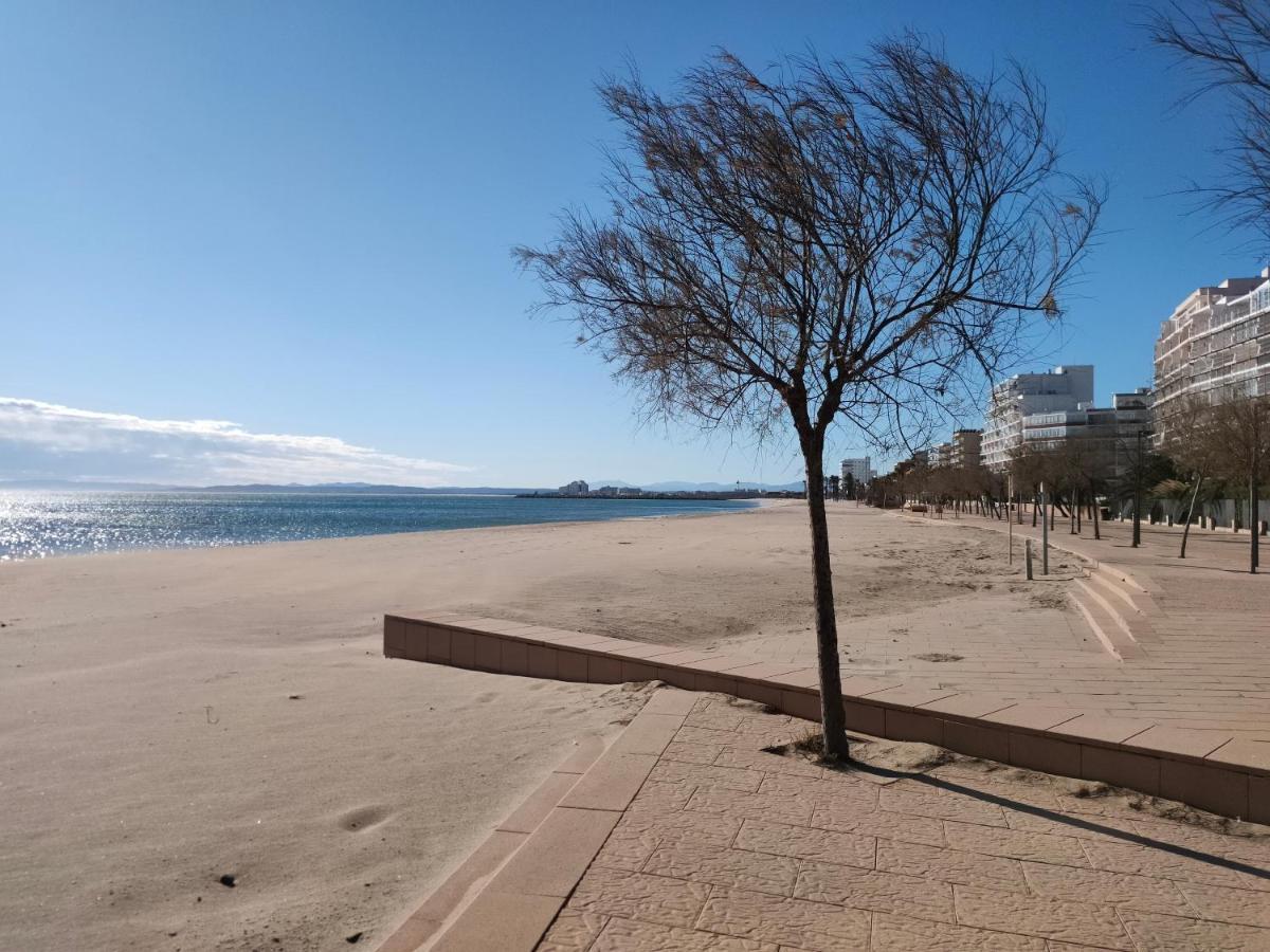 Eco-Apartments La Marineda Roses Exterior photo